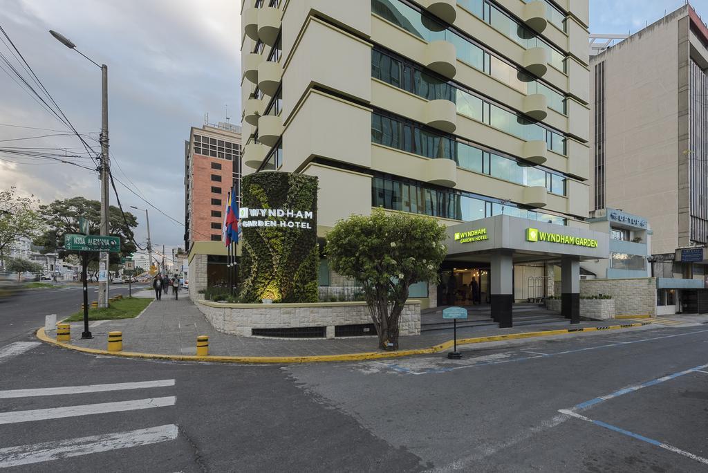 Wyndham Garden Quito Hotel Exterior photo